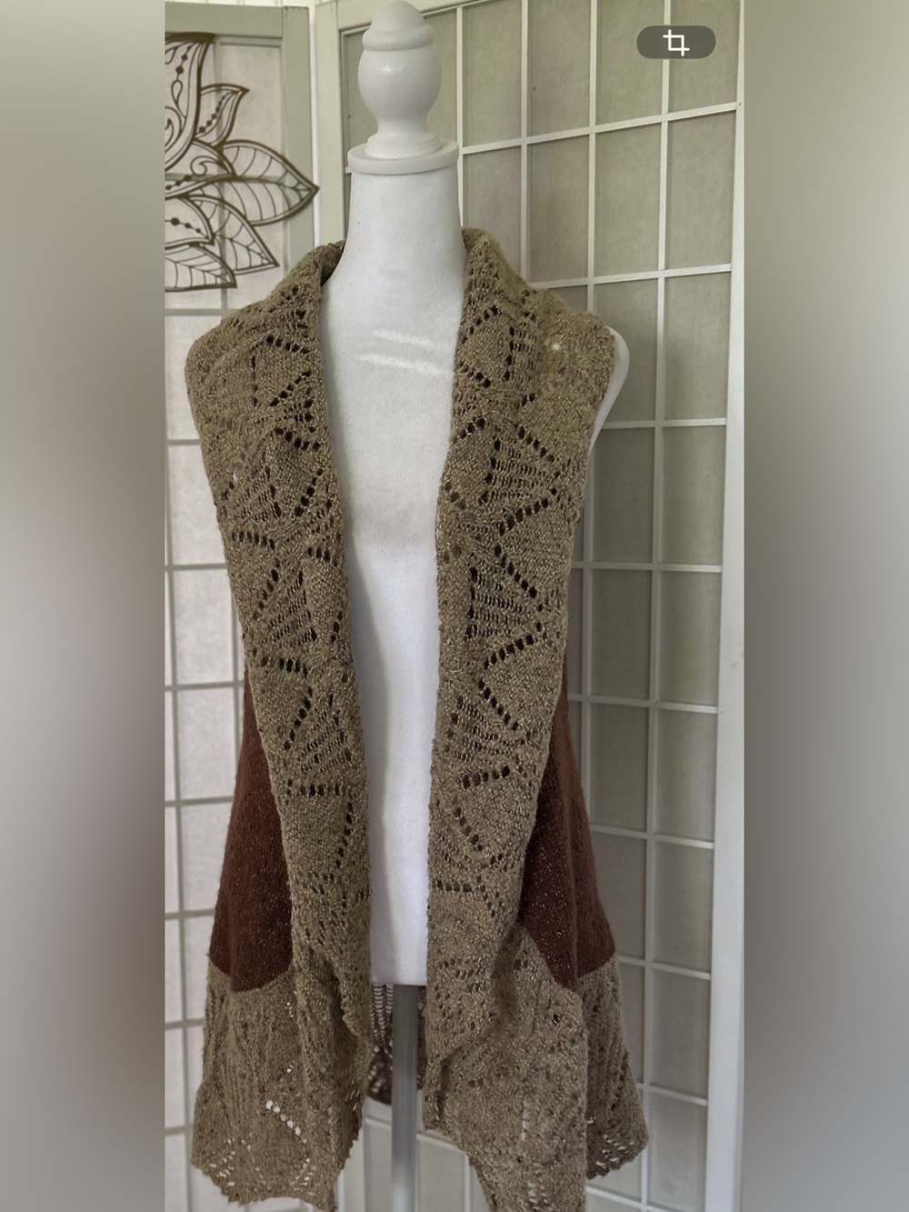 BKE by Buckle Boho Colorblock Open-Knit Sweater Vest Medium